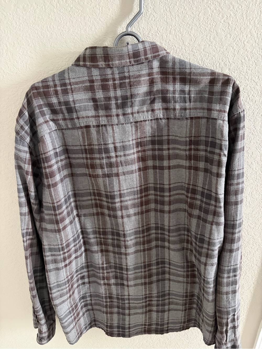 Prana Men's Soft Plaid Flannel Button Down Shirt - XL - Picture 3 of 3